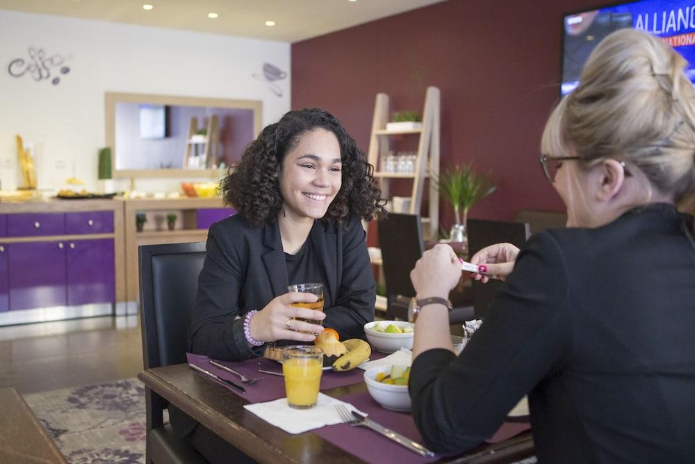 Hotel Mercure Rennes Cesson Eksteriør billede